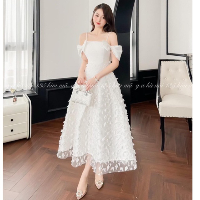 ĐẦM MIDI REN BỨM XOÈ RỚT VAI GAID000319