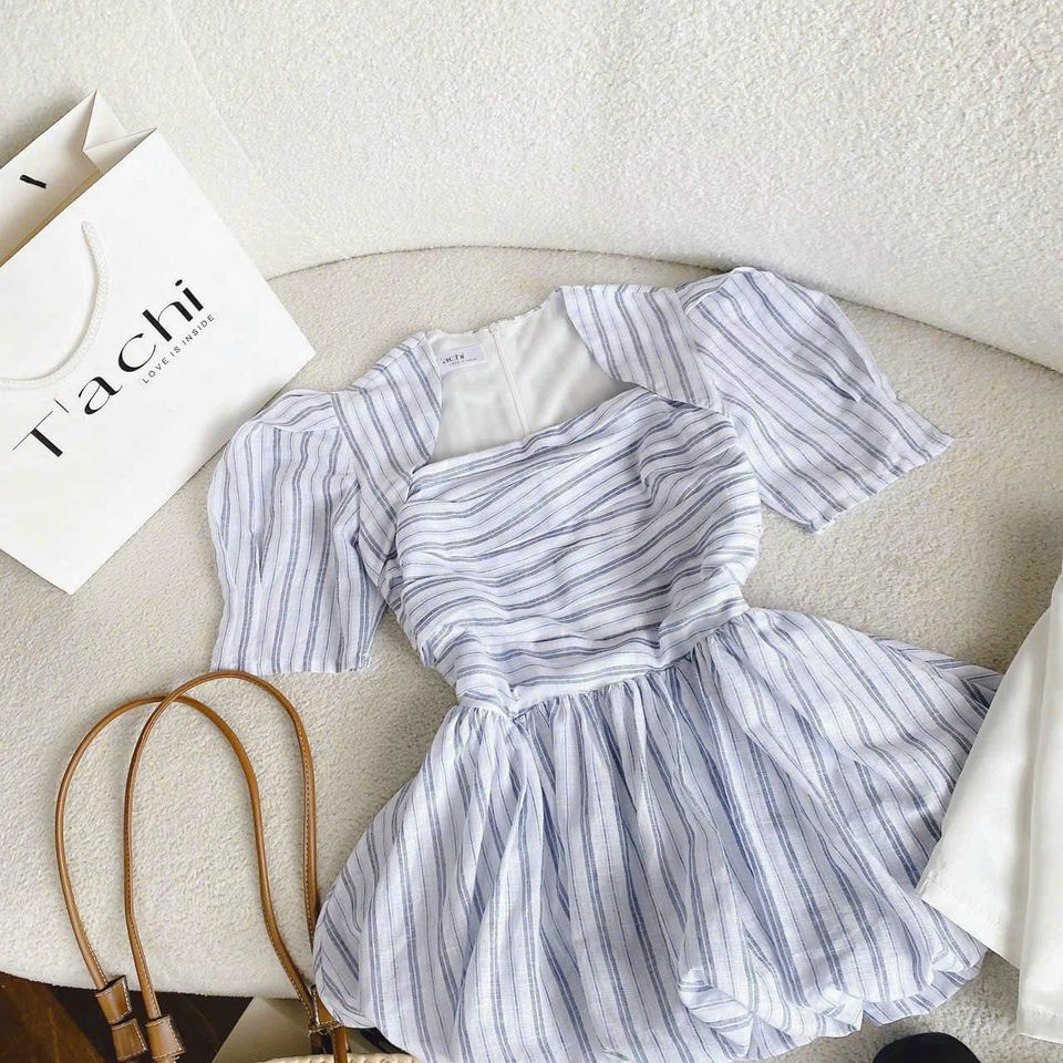 Mã 032 - Set áo peplum sọc + short trắng