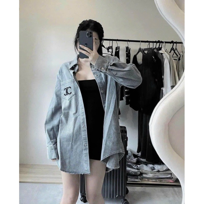 Áo sơ mi nữ jean tay dài thêu logo túi | A&JEAN STORE