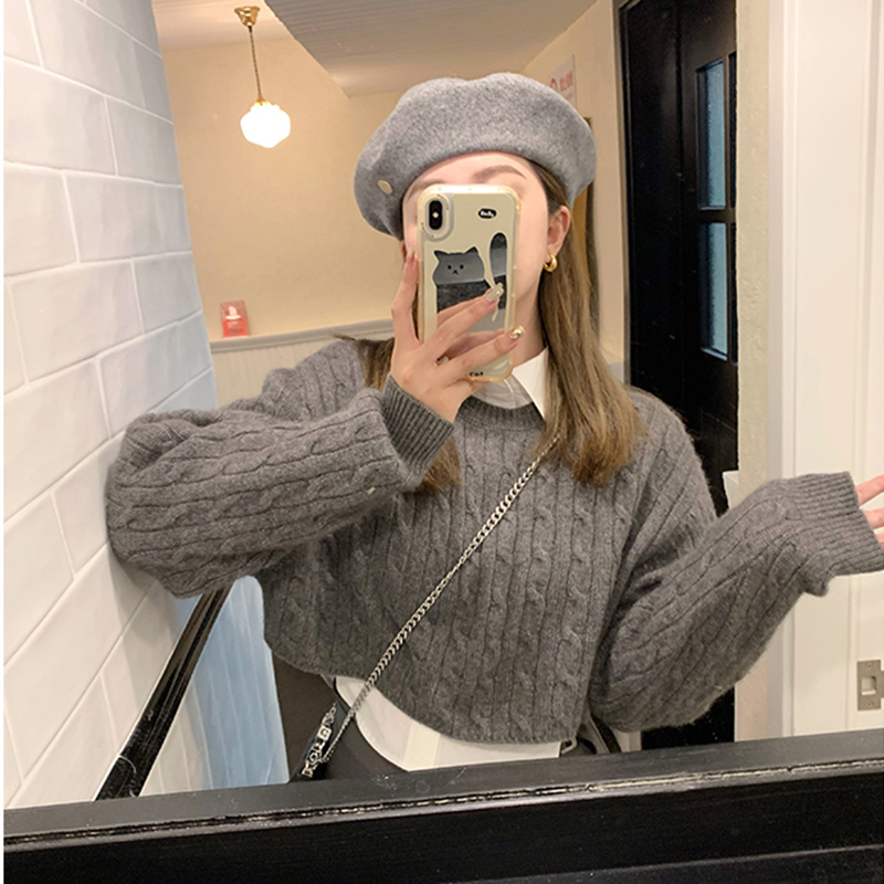 Áo len cổ tròn vặn thừng dáng lửng RIOTINA | BigBuy360 - bigbuy360.vn