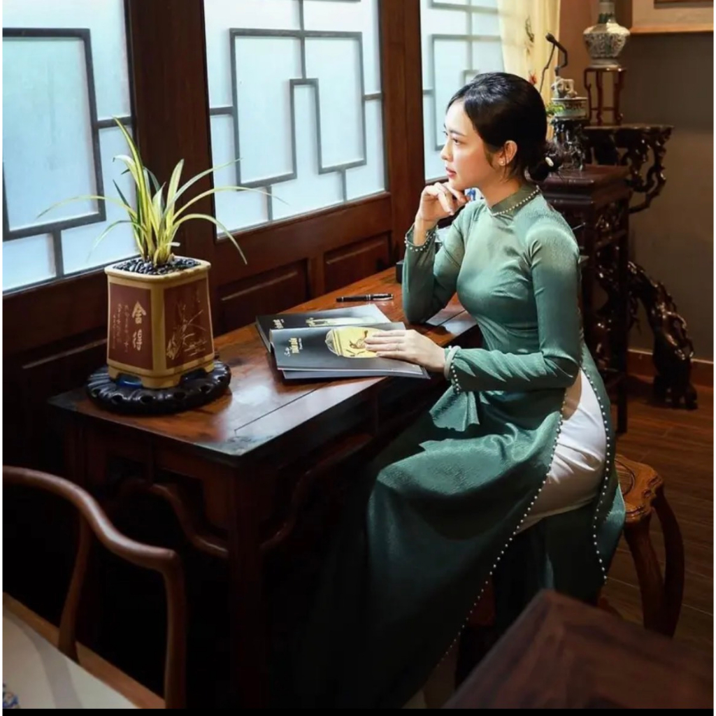 Áo dài vân gỗ, xanh là gì, dáng truyền thống, đính ngọc trai