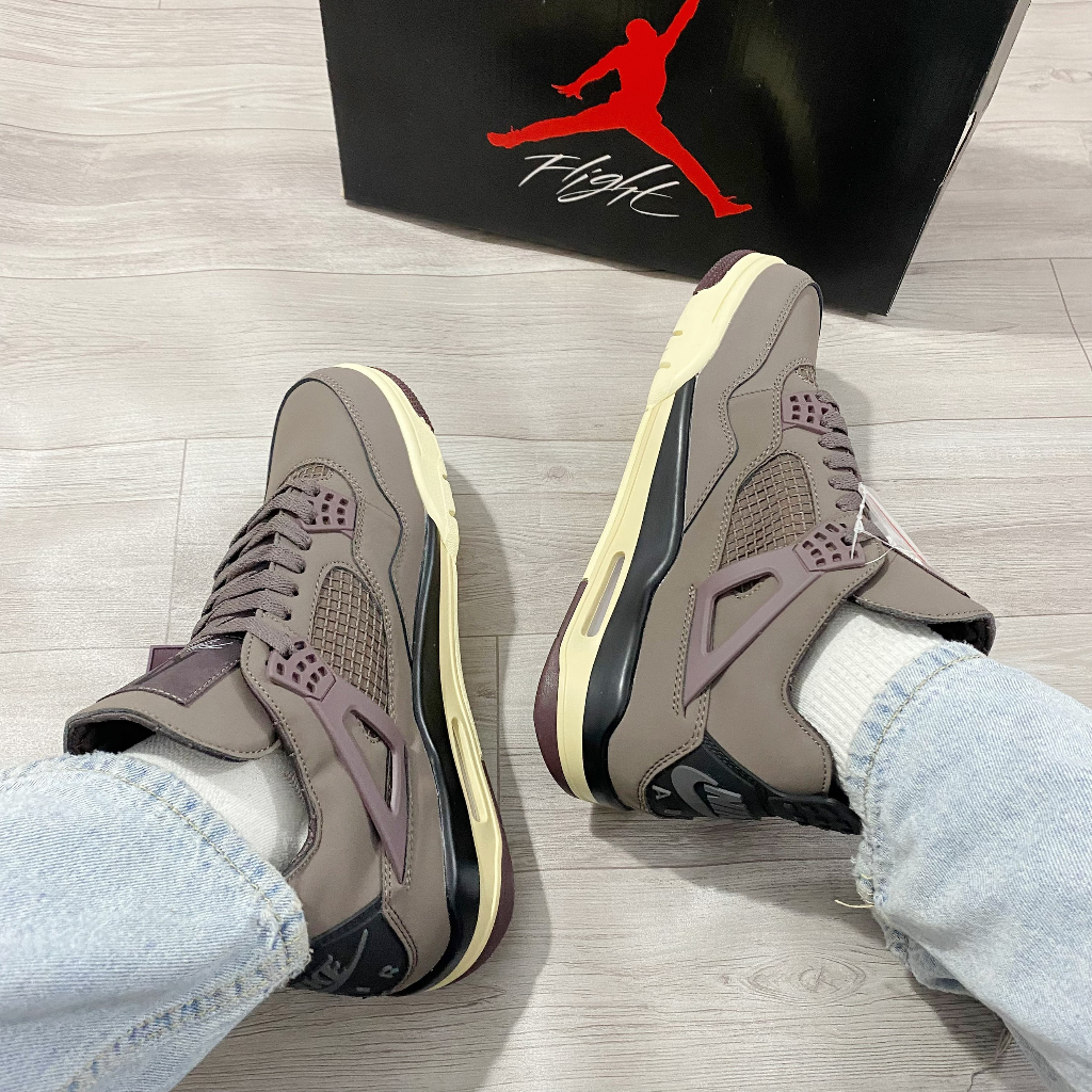 GIÀY JD4 RETRO MEDIUM VINTAGE NÂU LAI AU