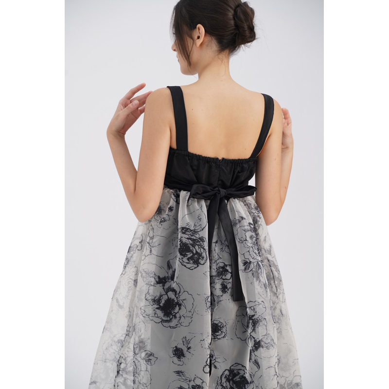 Đầm 2 dây hoa đen NIKI DRESS