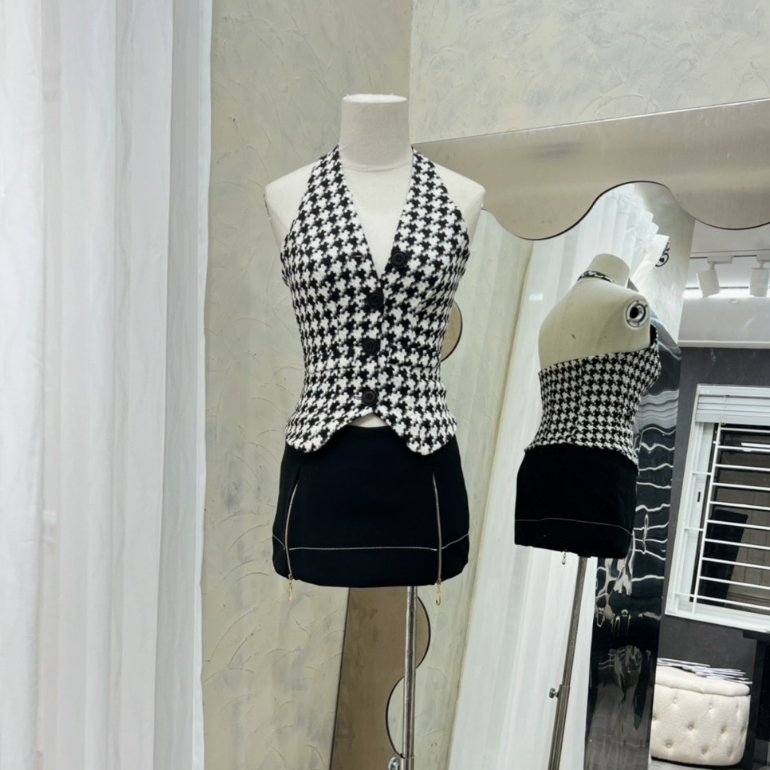 𝐕𝐈𝐑𝐌𝐄𝐄 𝐒𝐄𝐓 chân váy zipline phối áo dạ tweed sát nách - TKCC BAGEO