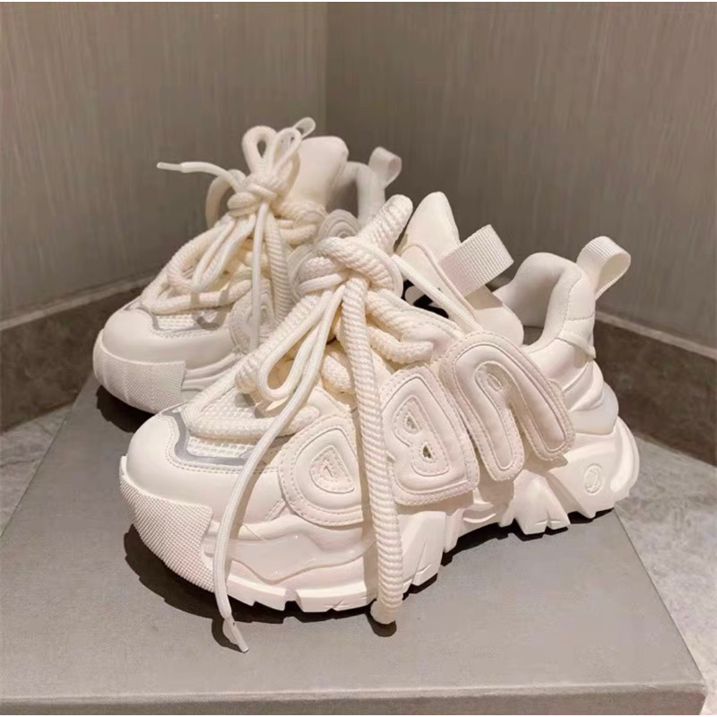Giày sneaker siêu hot 2023 đẹp y hình