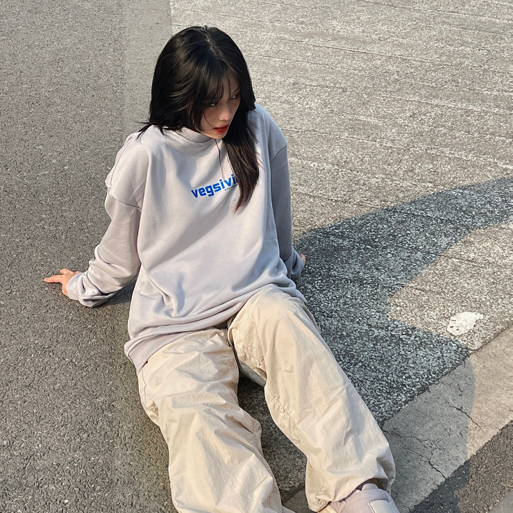 Áo sweater nỉ chân cua Vegsivir - BASIC SS2