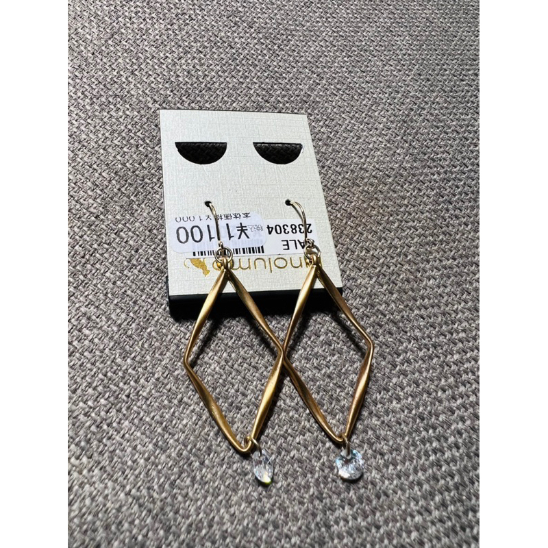 Bông tai titan lunolumo mới