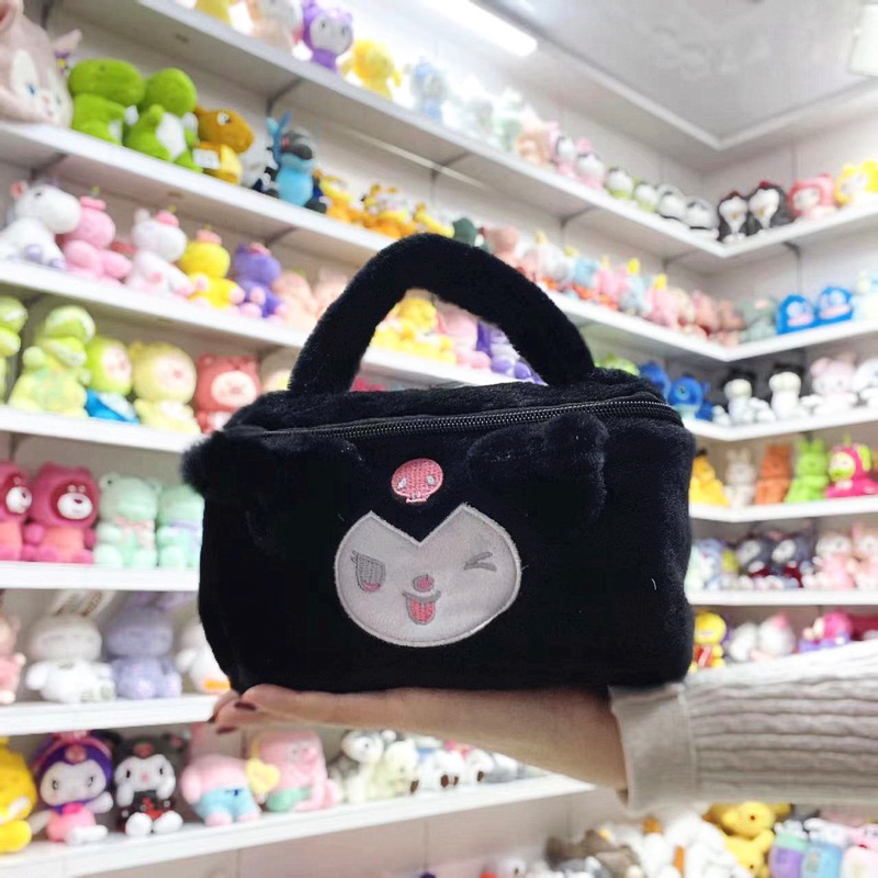 Túi đựng bút/ Mỹ phẩm quai xách lông mịn Gấu dâu, Kuromi, Meloddy