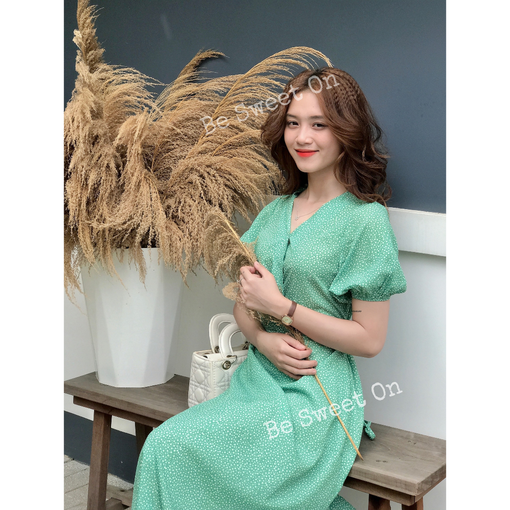 Váy MORAN hoa li ti màu xanh lá cổ V thắt eo đơn giản vintage nhẹ nhàng Hàn Quốc
