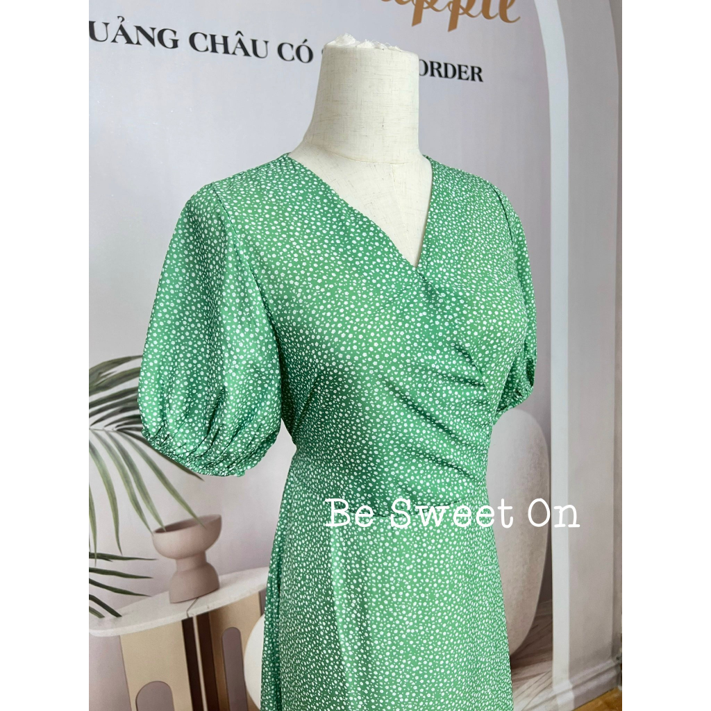 Váy MORAN hoa li ti màu xanh lá cổ V thắt eo đơn giản vintage nhẹ nhàng Hàn Quốc