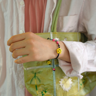 Vòng tay Nỗi buồn part-time