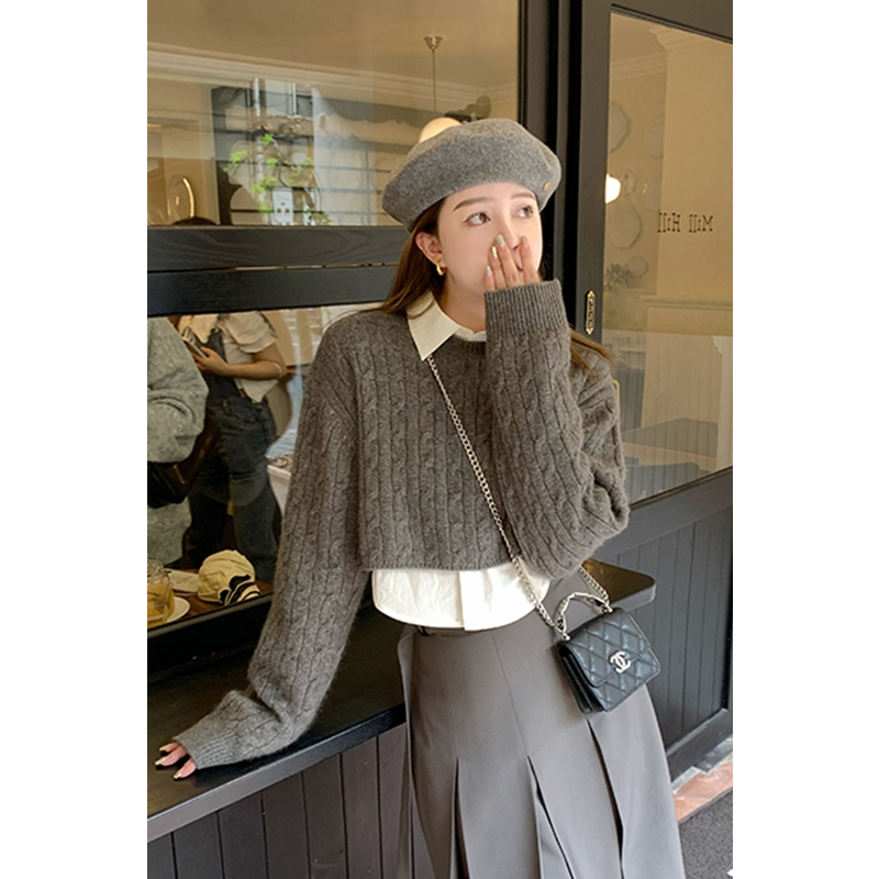 Áo len cổ tròn vặn thừng dáng lửng RIOTINA | BigBuy360 - bigbuy360.vn