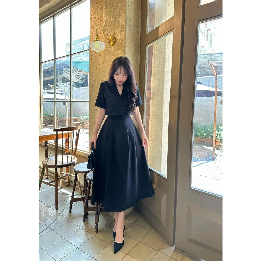 Set chân váy dài lưng chun áo crop cổ vest phong cách đơn giản tiểu thư CHIBEST HSC93