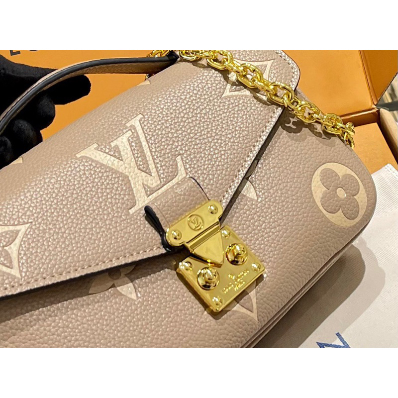 Túi đeo chéo lv hàng super fullbox nam châm