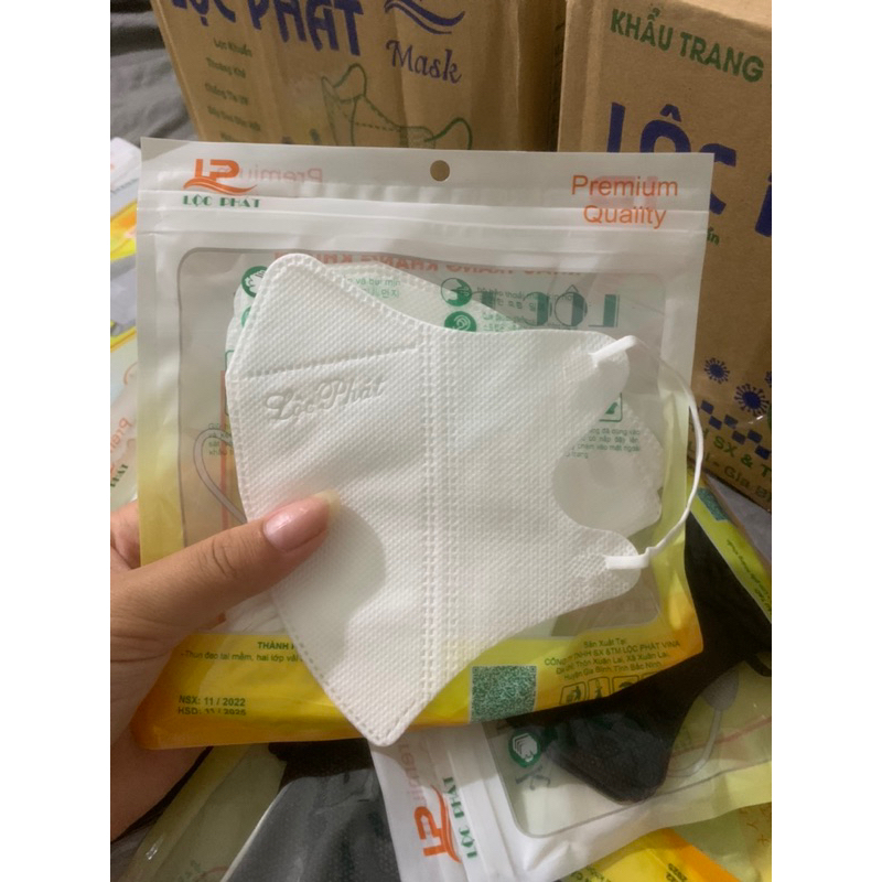 100CHIẾC KHẨU TRANG LỘC PHÁT 5D MASK TIỆN LỢI