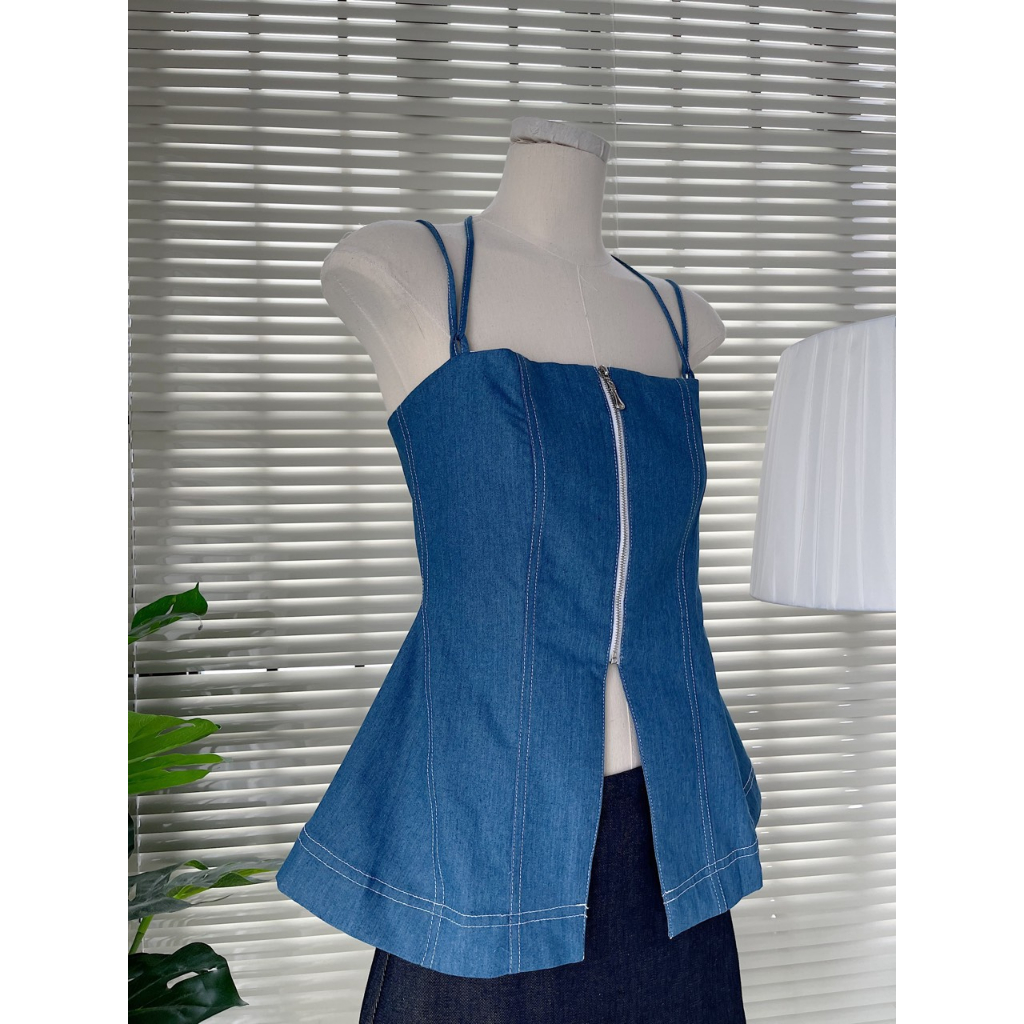 Áo 2 dây thiết kế xẻ tà có dây kéo ngực chất liệu denim Gemboutique - Doll Top