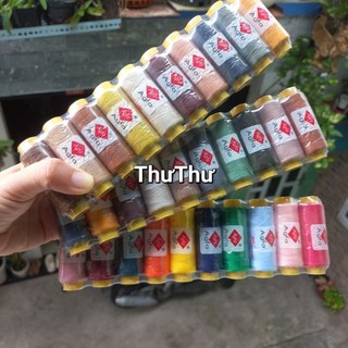 Vỉ 10 cuộn chỉ may đồ đủ màu (màu ngẫu nhiên)