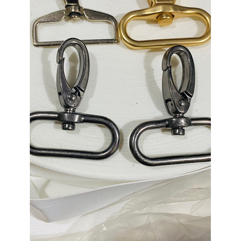 Móc khoá 4cm giá từ 3,5k/ cái