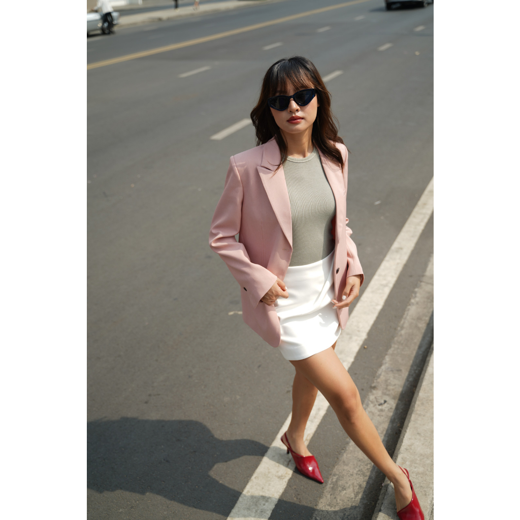 ZOEN THANH LÝ_Straight cut pocket blazer_MONOTALK