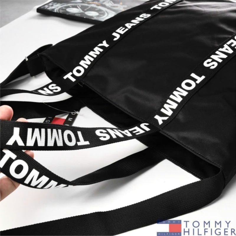 Túi Tote Tommy Jean Essential Shopper