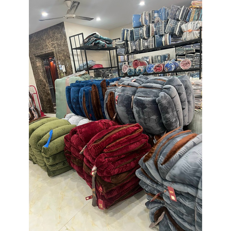 Chăn Nỉ Nhung Lông Thỏ YuKi Dày Siêu Ấm, Màu Sắc Sang Trọng, Cân Nặng 4kg Kích Thước 2mx2m3 Có Sẵn Tại Mia Bedding Store