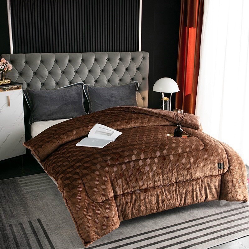 Chăn Nỉ Nhung Lông Thỏ YuKi Dày Siêu Ấm, Màu Sắc Sang Trọng, Cân Nặng 4kg Kích Thước 2mx2m3 Có Sẵn Tại Mia Bedding Store