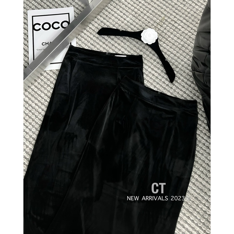 Chân váy nhung the đẹp lắm luôn