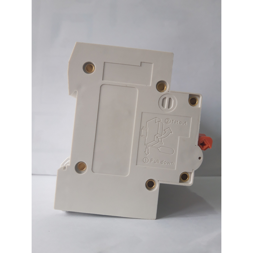 Aptomat hẹn giờ tắt QJC 2P-63A 120 phút hẹn giờ tắt máy bơm cong tac hen gio