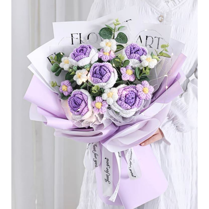 Bó hoa hồng bằng len, bó 5 bông hoa hồng đan thủ công bằng len