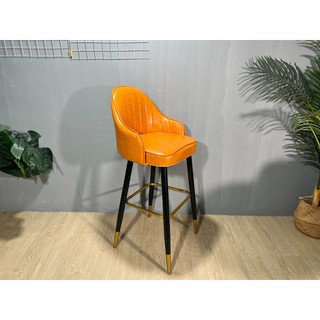 Ghế quầy bar bọc da cao cấp chân thép sơn có ống mạ vàng TM295