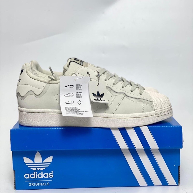 Giày thể thao nữ adidas mũi sò .giày adidas sò trắng kem ful hộp ful box-store genz