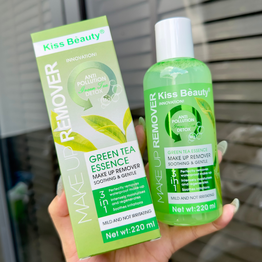 Nước Tẩy Trang Trà Xanh Dịu Nhẹ KISS BEAUTY 2135 220ml