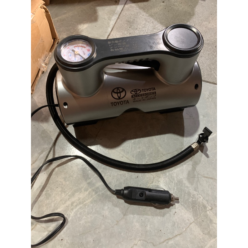 Bơm điện trưng bày thanh lí