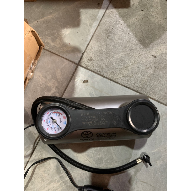 Bơm điện trưng bày thanh lí