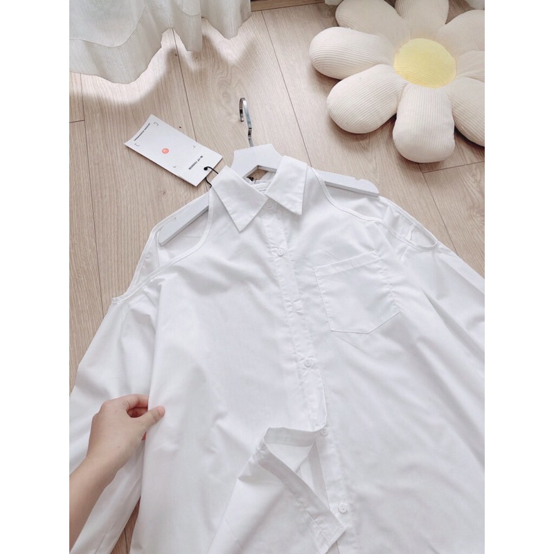 ÁO SƠ MI KHOÉT VAI VẠT TRÒN TÚI TRƯỚC