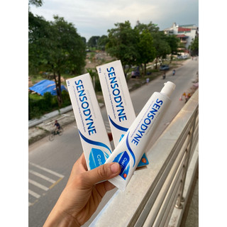 kem đánh răng sensodyne