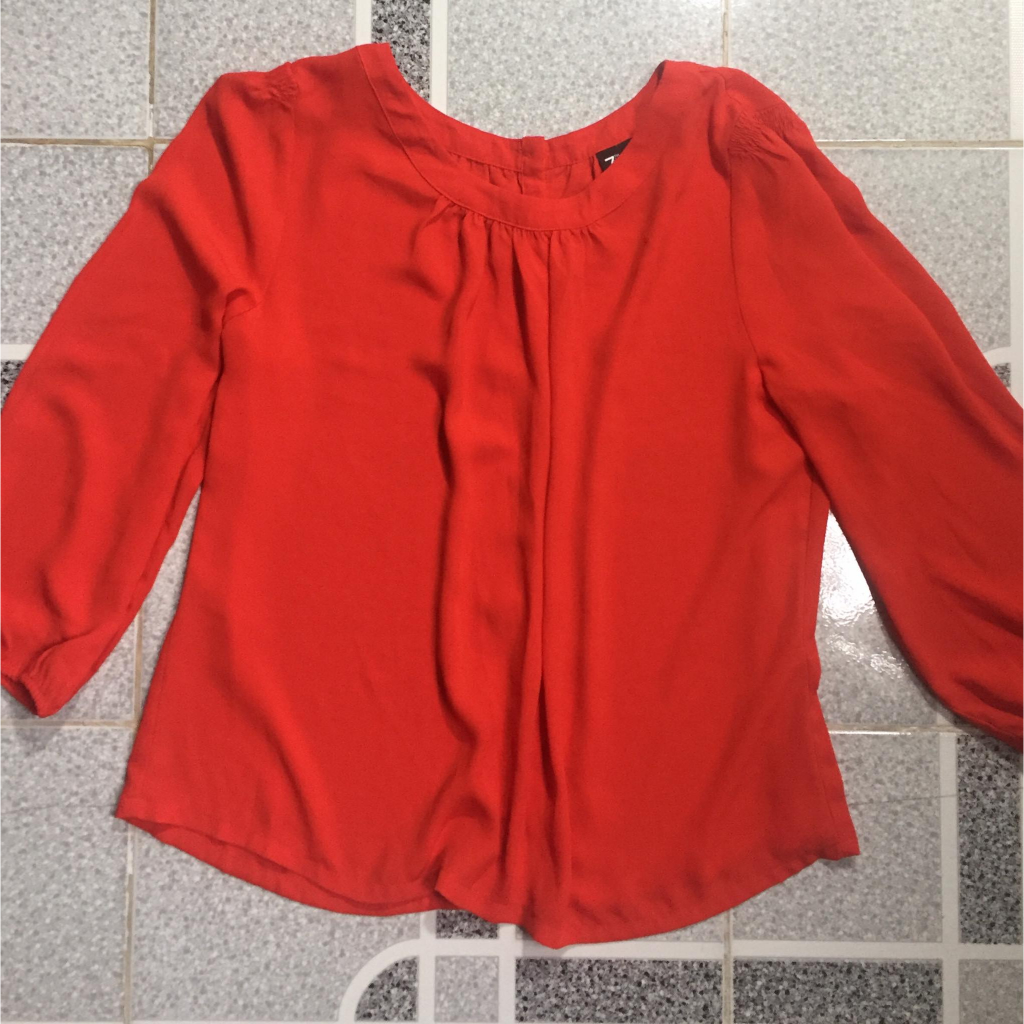 Áo trắng trung niên xuất Mỹ