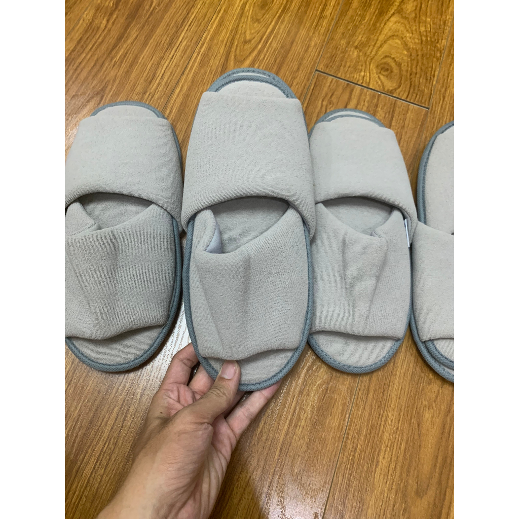 Dép đi trong nhà hàng không bambo