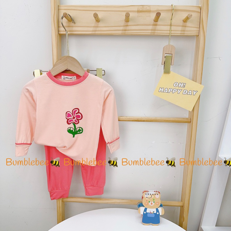 Bộ dài tay thun lạnh cho bé trai bé gái nền kem in hoa động vật