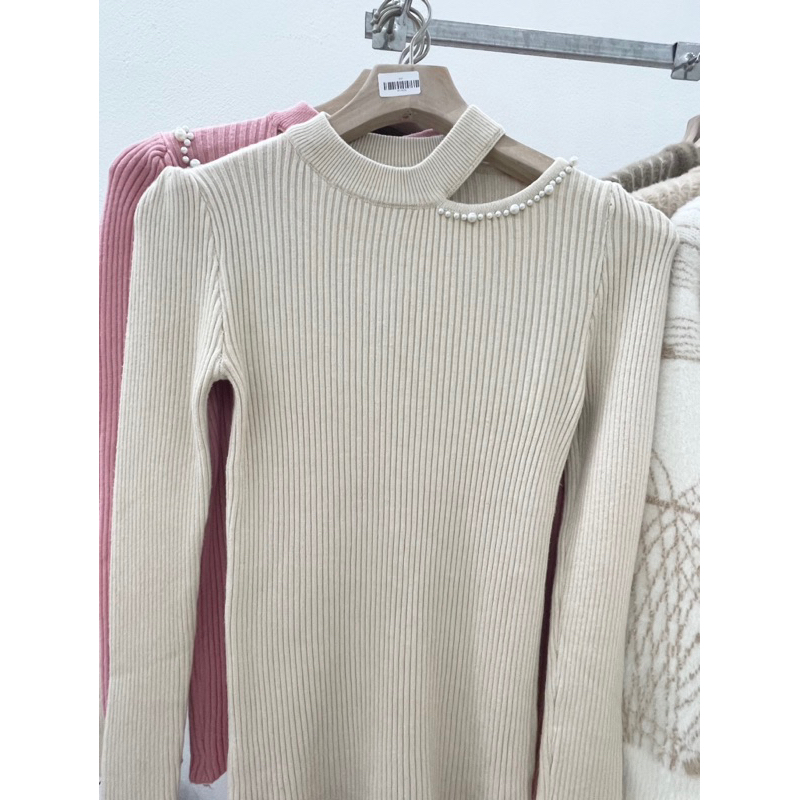Áo len nữ thời trang khoét vai hàng QCL1