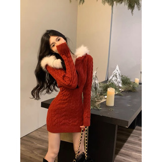 Đầm body len thừng có mũ viền lông
