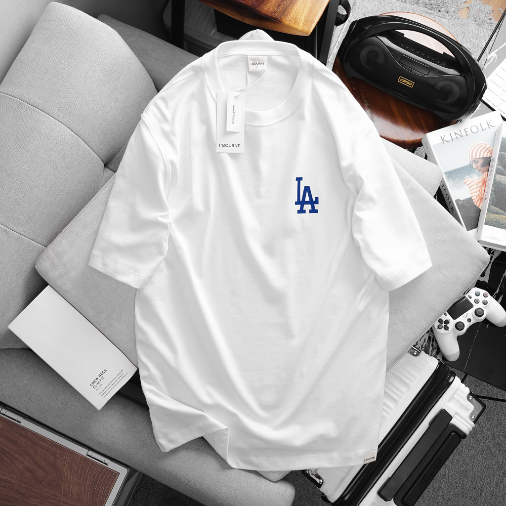 Áo thun T'BOURNE in LA thêu tay