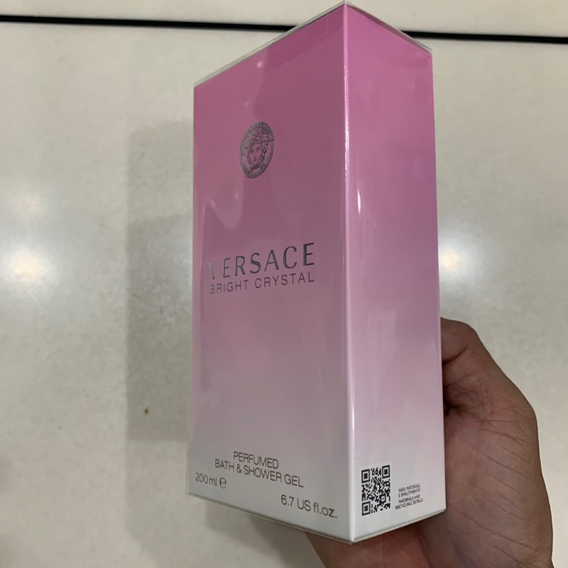 Sữa tắm Versace Bright Crystal Bath & Shower Gel 200ml full seal
