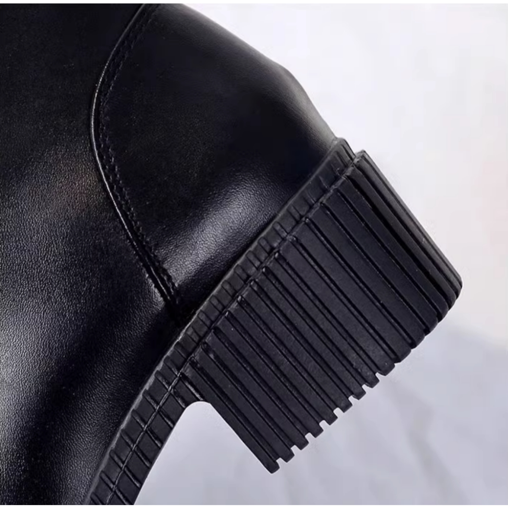 Giày Bốt Nữ Đính Đá Cổ Cao	Dế Vuông Kéo Khoá Phong Cách Hàn Quốc