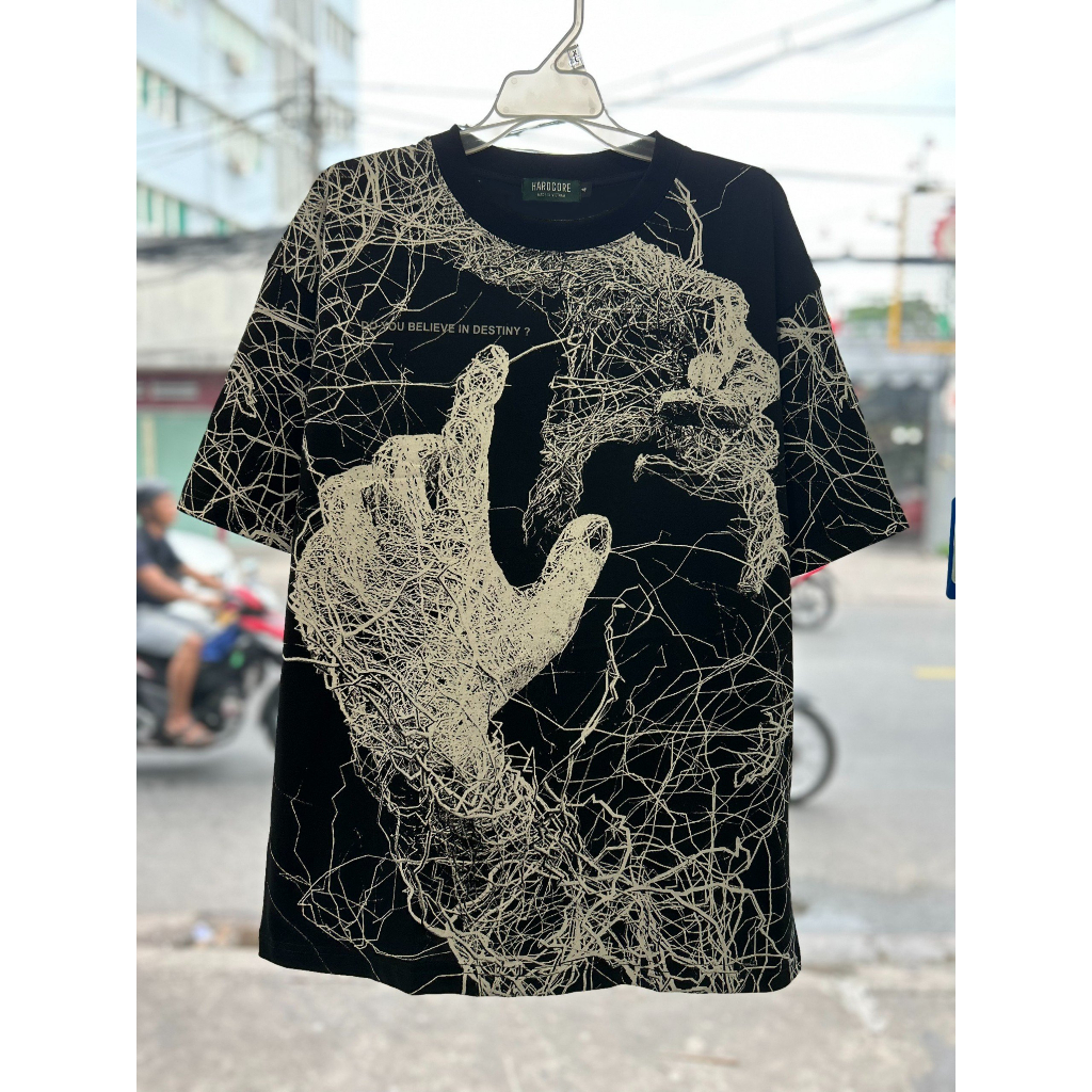 Big size - Áo thun nam big size in lụa kết hợp charm <130kg - hình bàn tay