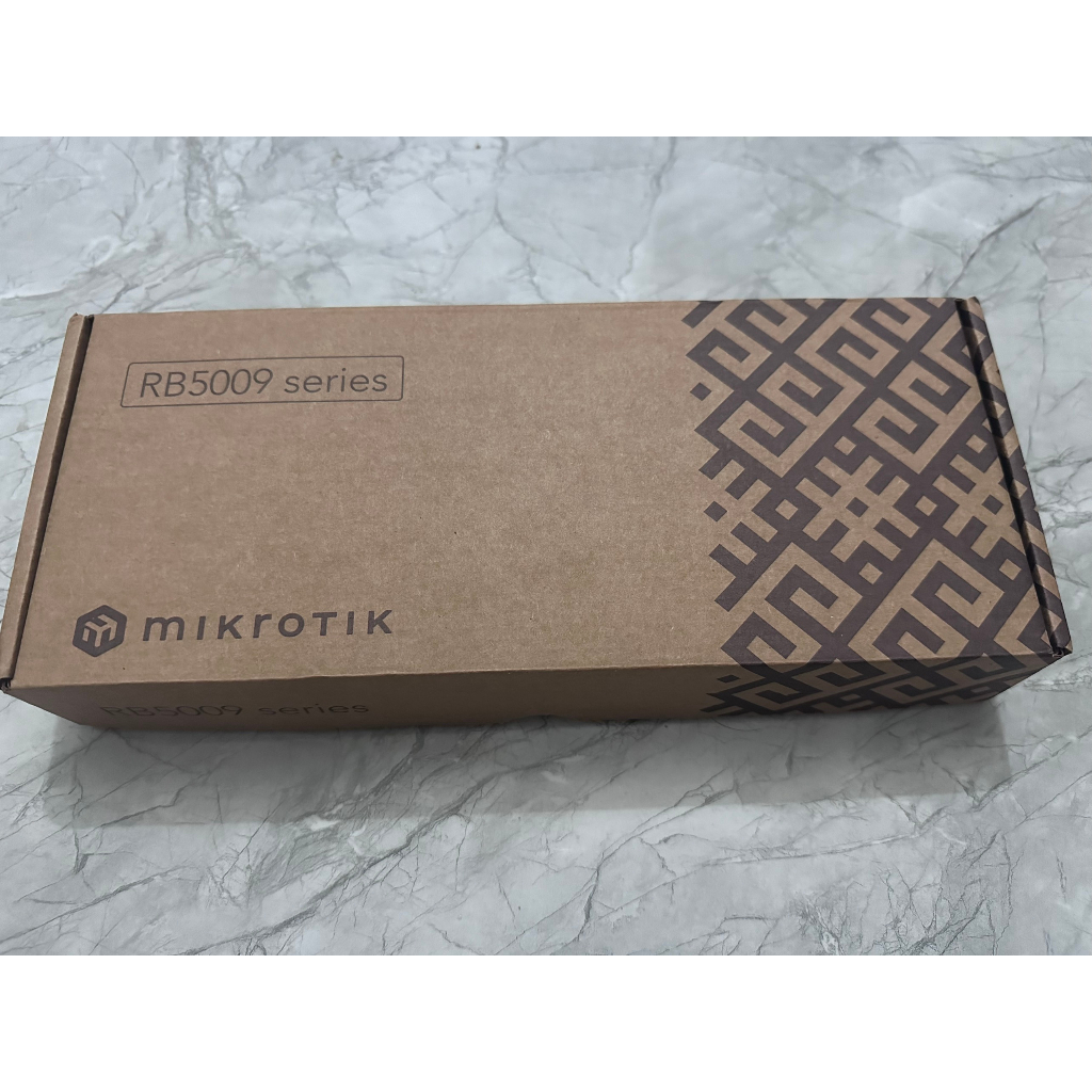 Router Mikrotik RB5009UG+S+IN CPU Quad-core 1.4Ghz, RAM 1GB, 7 cổng RJ45 Gb, 1 cổng RJ45 2.5Gb, SFP 