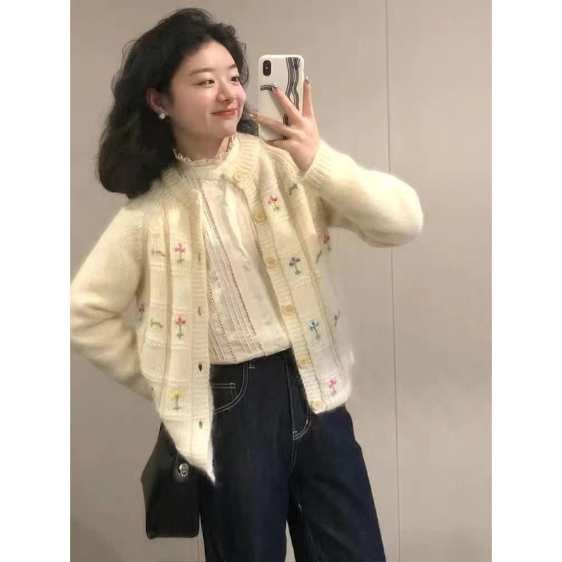 Áo len cardigan be thêu hoa đóng cúc dễ thương phong cách hQ