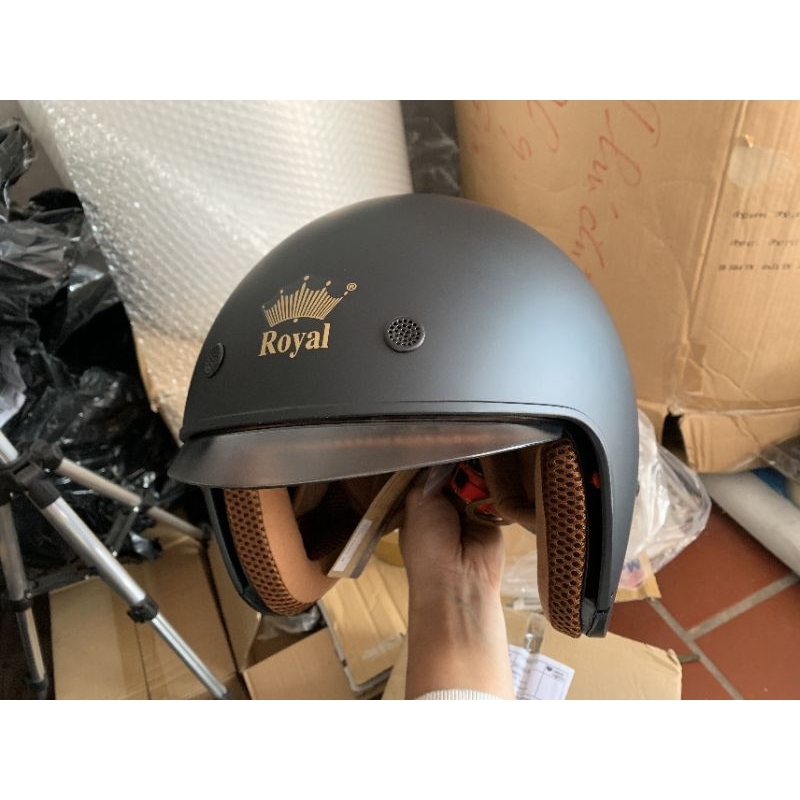 Mũ bảo hiểm dấu kính Royal139 đen nhám - mũ bảo hiểm Royal 139 chính hãng bảo hành 12 tháng