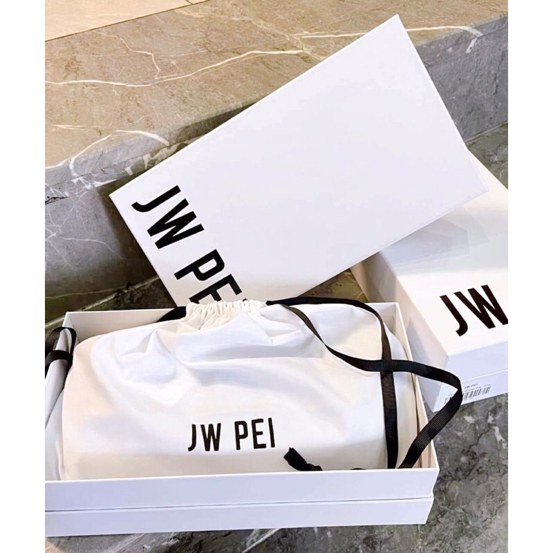 Túi xách dáng yên ngựa hot trend cá tính phối đồ siêu xinh