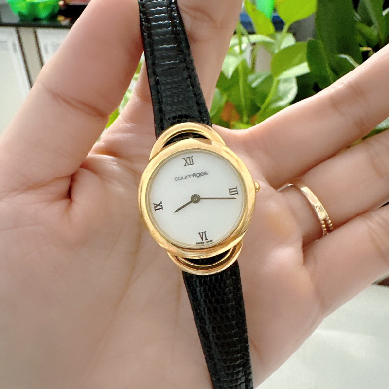 Đồng hồ nữ si nhật hiệu Courreges (máy thuỵ sĩ)